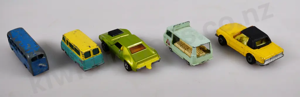ASSORTED MATCHBOX VEHICLES Image 1++