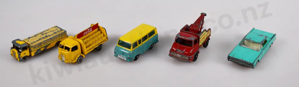 ASSORTED MATCHBOX VEHICLES Image 1++