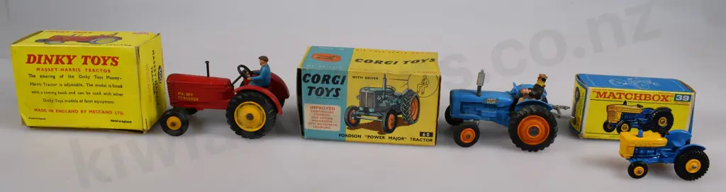 ASSORTED VINTAGE TRACTORS Image 1++