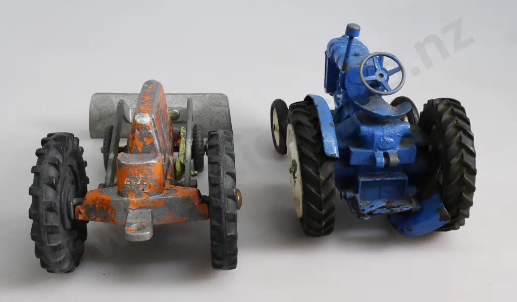 FUN HO TRACTOR, & FORDSON TRACTOR Image 1++