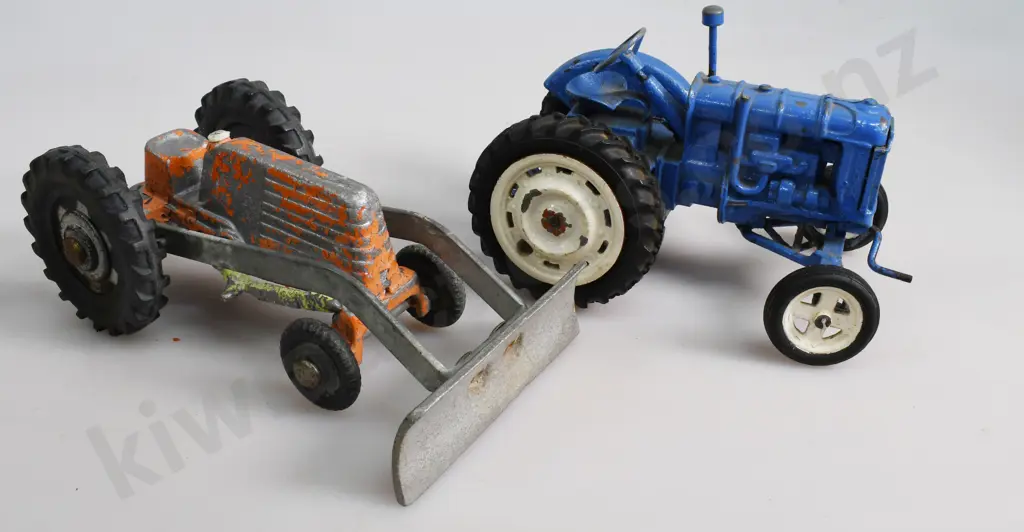FUN HO TRACTOR, & FORDSON TRACTOR Image 1++