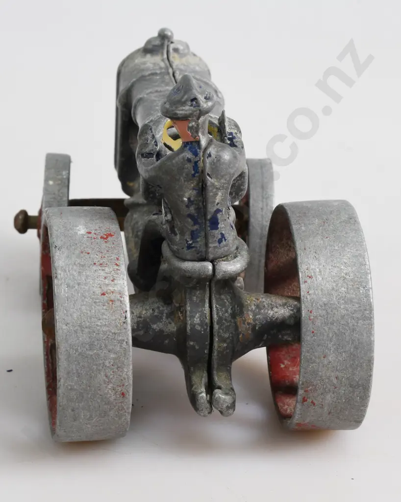 FUN HO FORDSON TRACTOR Image 1++
