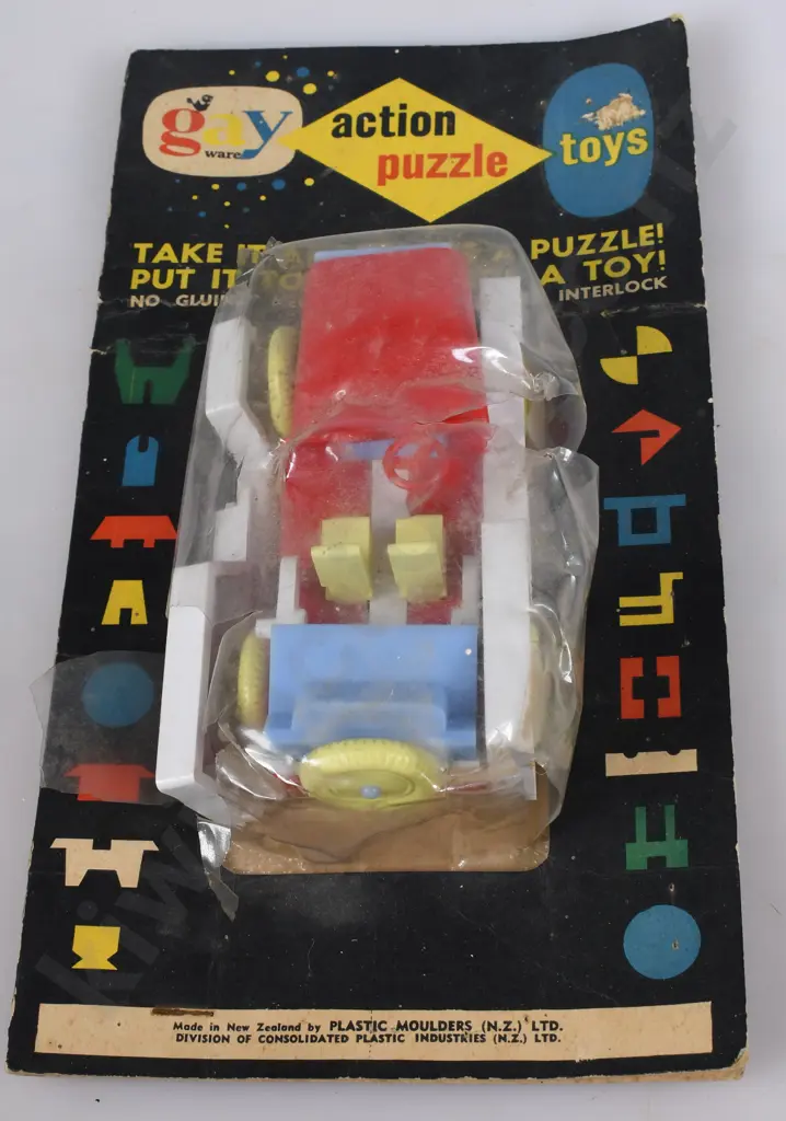 ASSORTED NEW ZEALAND TOYS Image 1++
