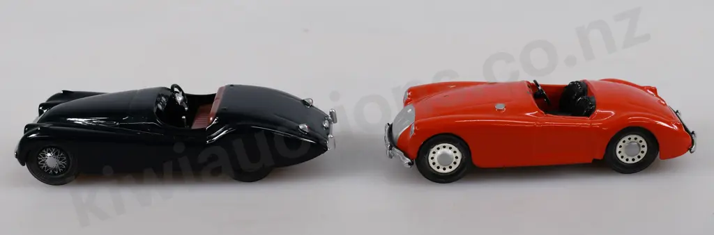 MICRO MODELS JAGUAR & MGA ROADSTER Image 1++