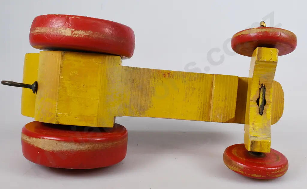 VINTAGE WOODEN TRACTOR Image 1++