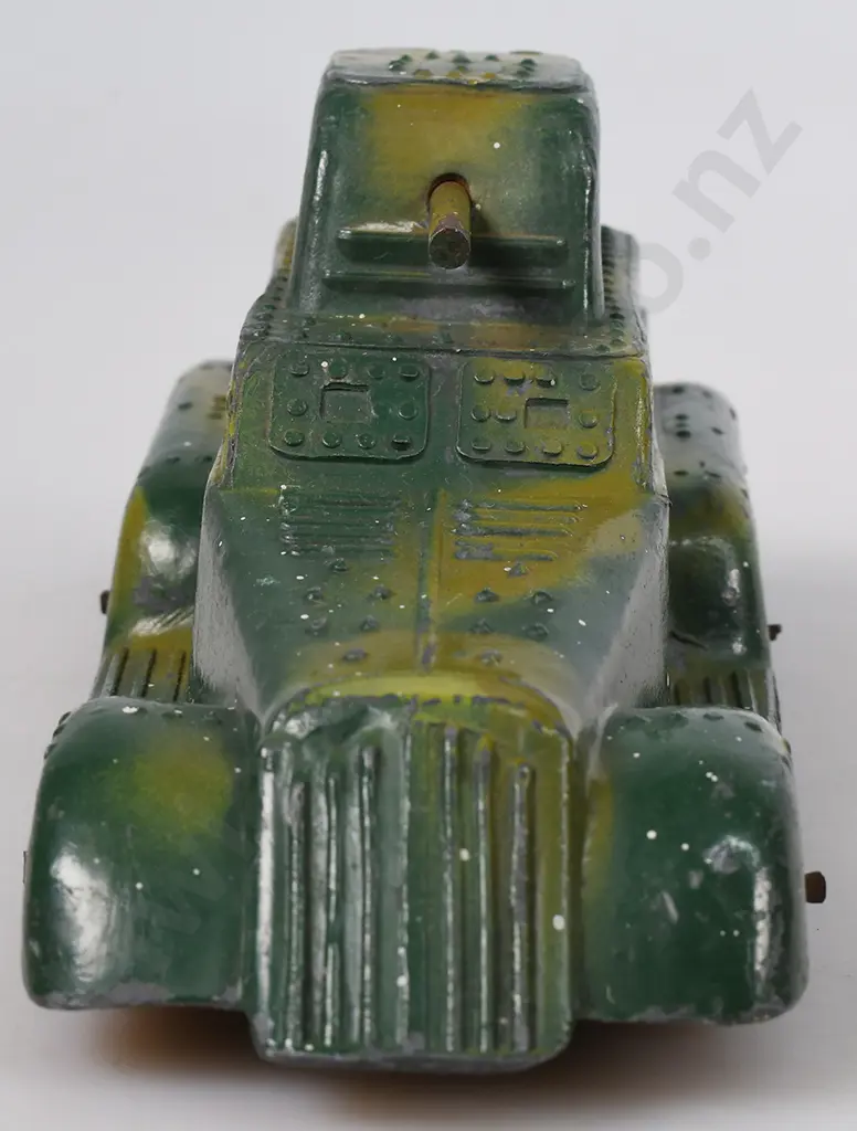 TINK-E-TOYS ARMOURED VEHICLE Image 1++
