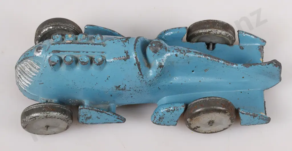 TINK-E-TOYS RACING CAR Image 1++