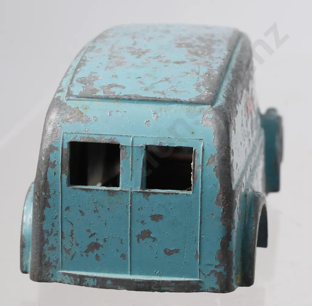 TRI-ANG TOYS MORRIS J VAN Image 1++