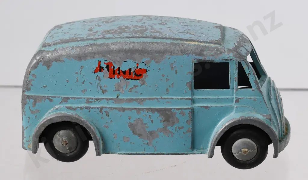 TRI-ANG TOYS MORRIS J VAN Image 1++