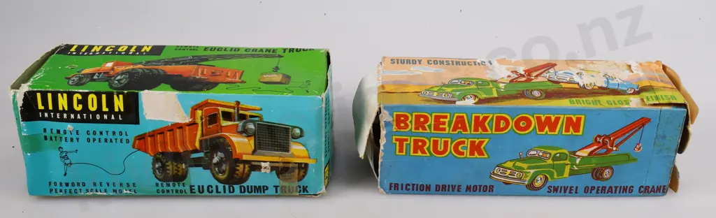 LINCOLN INTERNATIONAL EUCLID DUMP TRUCK & BOXED DUMP TRUCK Image 1++