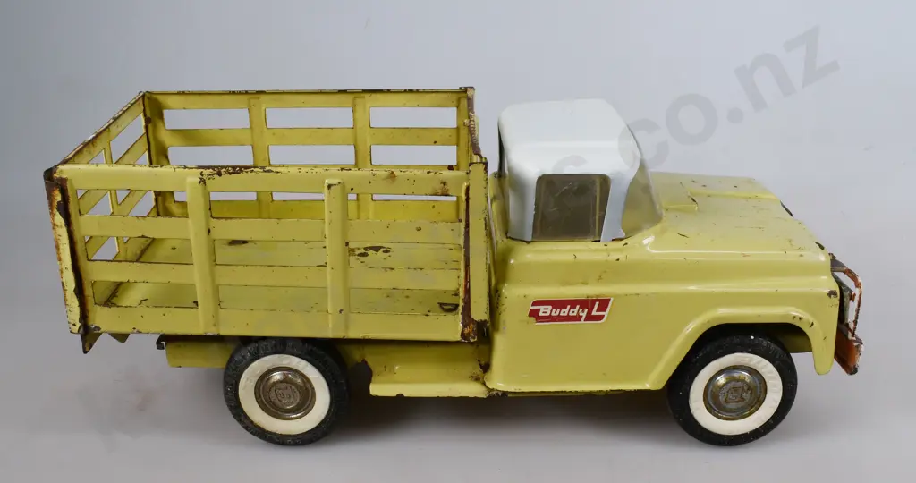BUDDY L PRESSED STEEL RANCH STAKE TRUCK Image 1++