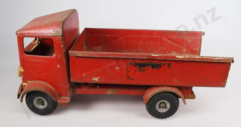 TRI-ANG 200 SERIES TIP LORRY Image 1++