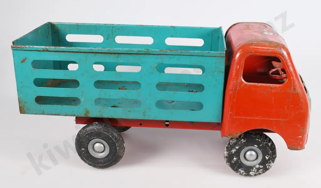 TRI-ANG DIESEL SERIES FARM TRUCK Image 1++