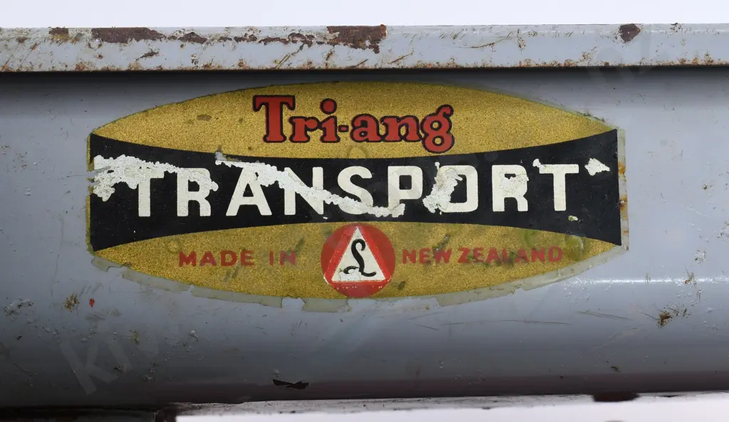 TRI-ANG TOYS DIESEL SERIES TIP LORRY Image 1++