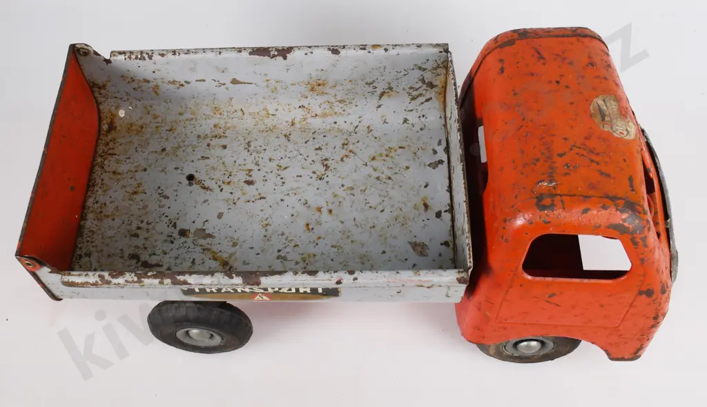 TRI-ANG TOYS DIESEL SERIES TIP LORRY Image 1++