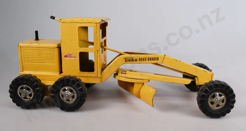 TONKA NEW ZEALAND 2512 ROAD GRADER Image 1++
