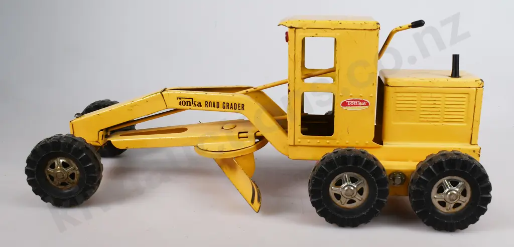 TONKA NEW ZEALAND 2512 ROAD GRADER Image 1++