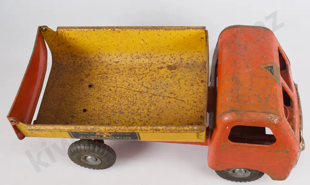 TRI-ANG DIESEL SERIES TIP LORRY Image 1++