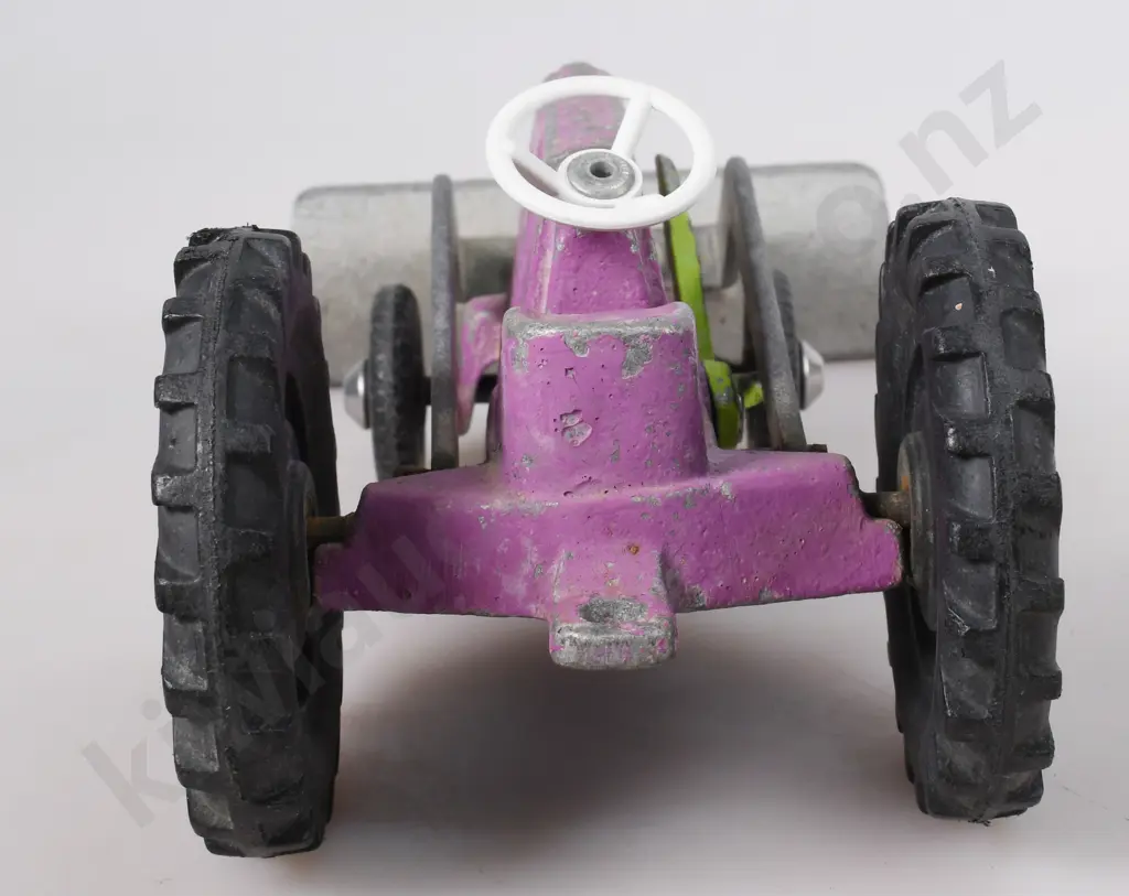 FUN HO TRACTOR Image 1++