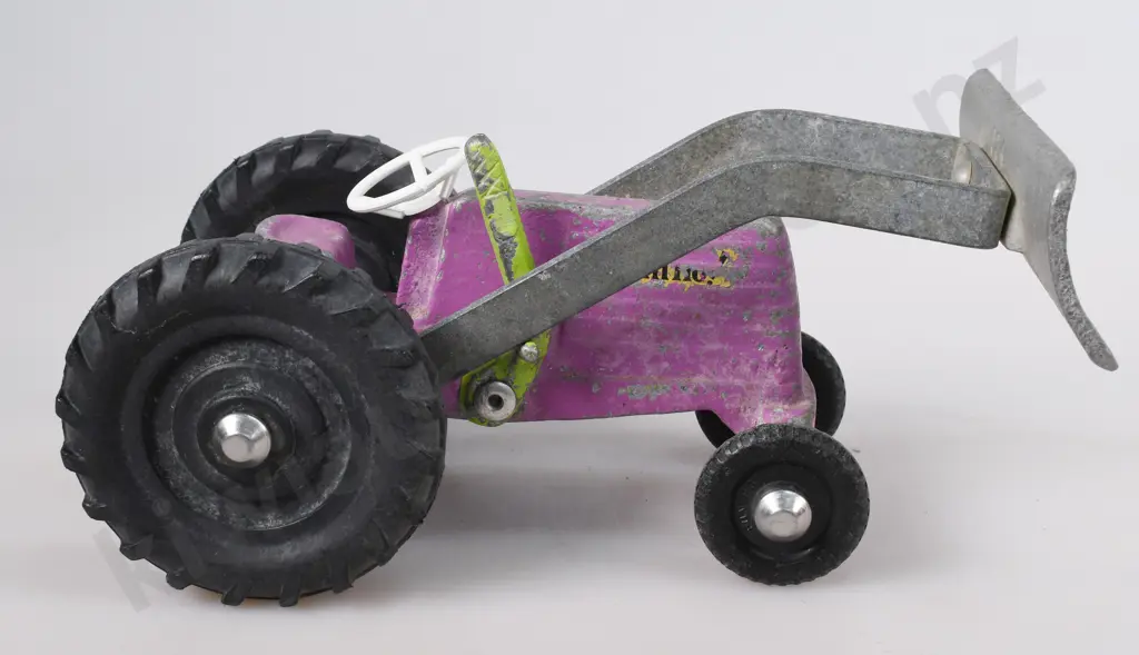 FUN HO TRACTOR Image 1++