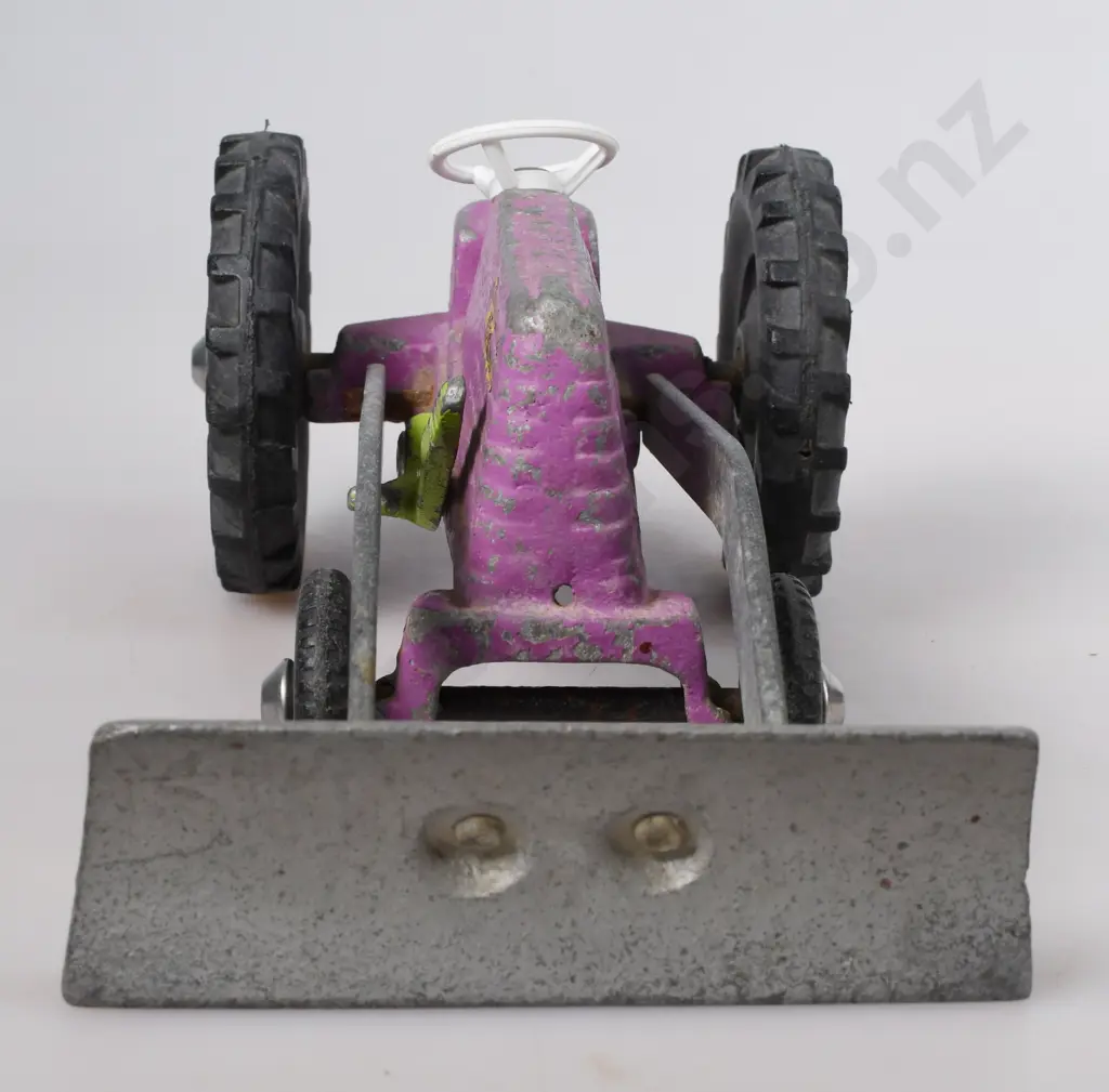 FUN HO TRACTOR Image 1++