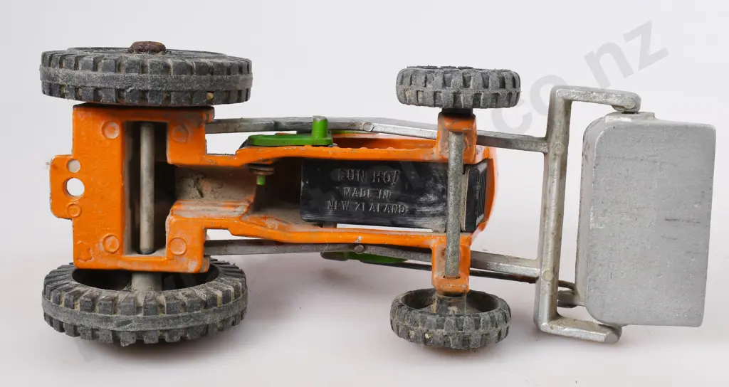 FUN HO TRACTOR Image 1++