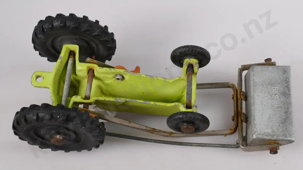 FUN HO TRACTOR Image 1++