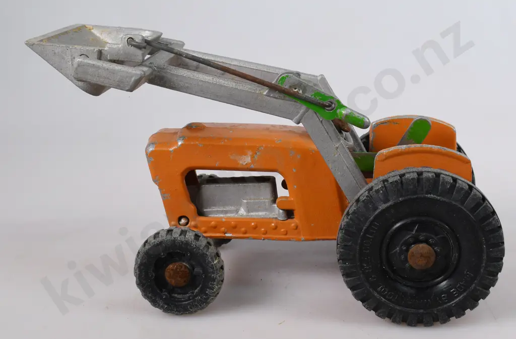 FUN HO TRACTOR Image 1++