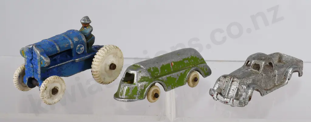 SMALL FUN HO TOYS Image 1++
