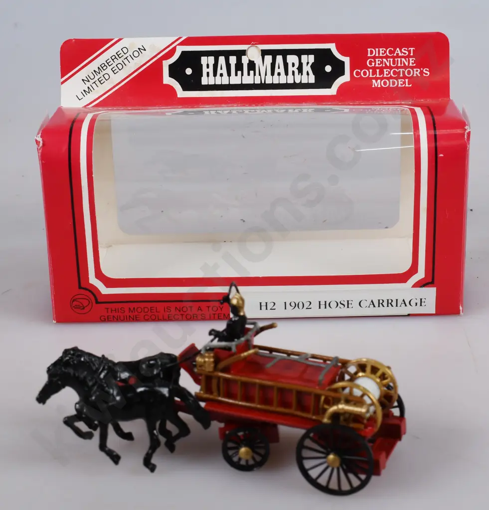 HALLMARK COLLECTIONS 1902 HOSE CARRIAGE Image 1++