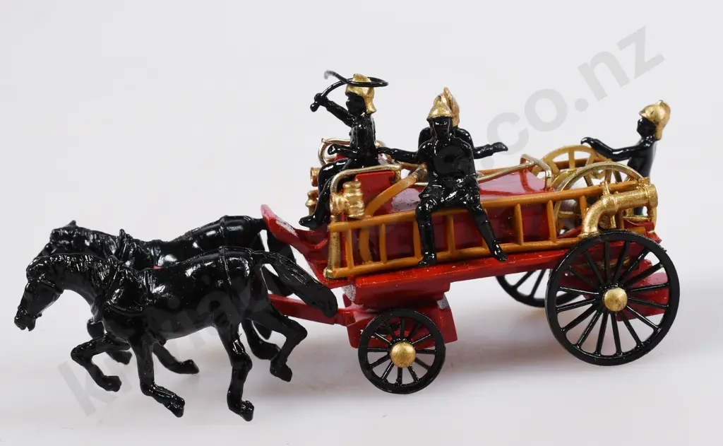 HALLMARK COLLECTIONS 1902 HOSE CARRIAGE Image 1++