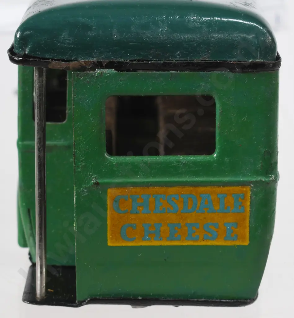 TRI-ANG MINIC BUS, CHESDALE CHEESE Image 1++