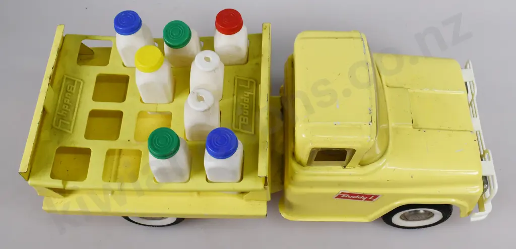 BUDDY L STEEL SPRING SUSPENSION MILK TRUCK Image 1++