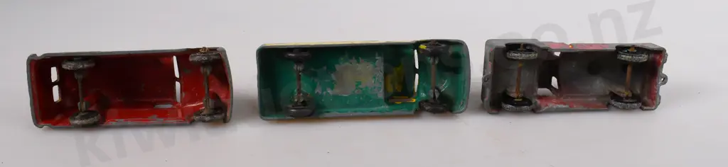 BRENTWARE MODEL CHEV PANEL VAN, DRINKS TRUCK, TRAIN Image 1++