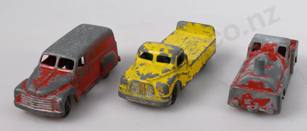 BRENTWARE MODEL CHEV PANEL VAN, DRINKS TRUCK, TRAIN Image 1++