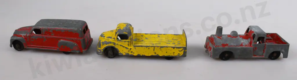 BRENTWARE MODEL CHEV PANEL VAN, DRINKS TRUCK, TRAIN Image 1++