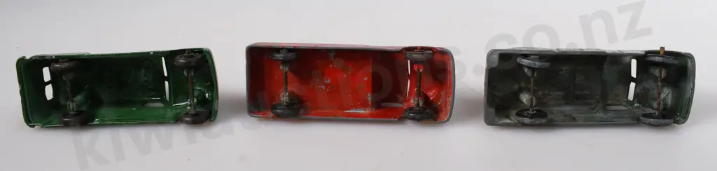 BRENTWARE MODEL CHEV PANEL VAN, DRINKS TRUCK, PETROL TANKER Image 1++