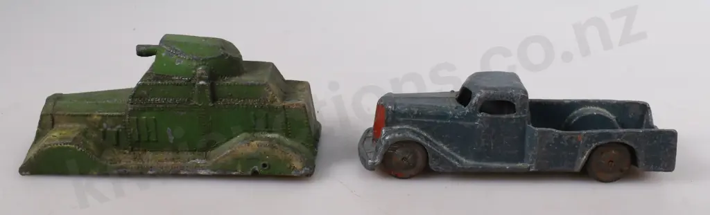TINK-E-TOYS ARMOURED VEHICLE, PICK UP TRUCK Image 1++