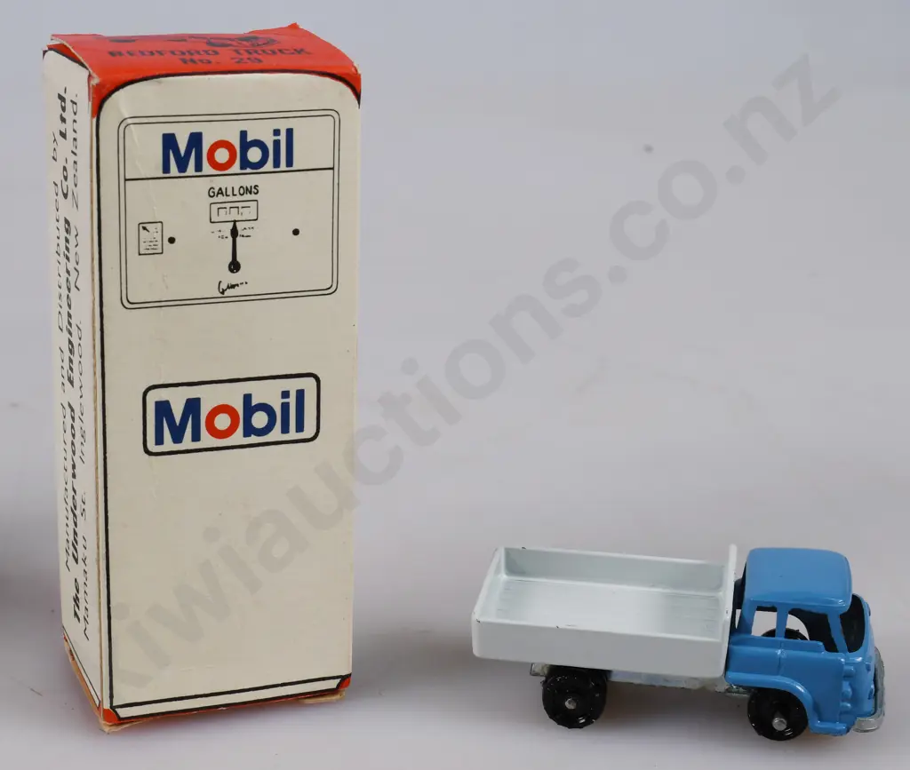 FUN HO MIDGET BEDFORD TRUCK NO 29, BOXED Image 1++