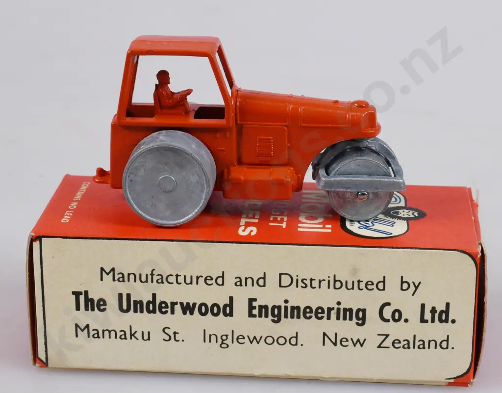 FUN HO MIDGET ROAD ROLLER NO 37, BOXED Image 1++