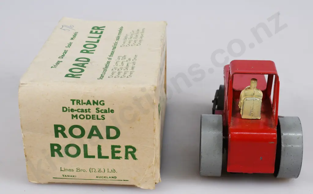 TRI-ANG TOYS ROAD ROLLER Image 1++