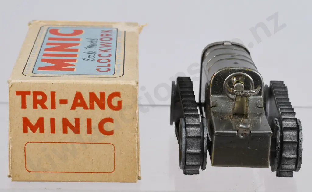 TRIANG MINIC CLOCKWORK CRAWLER TRACTOR Image 1++
