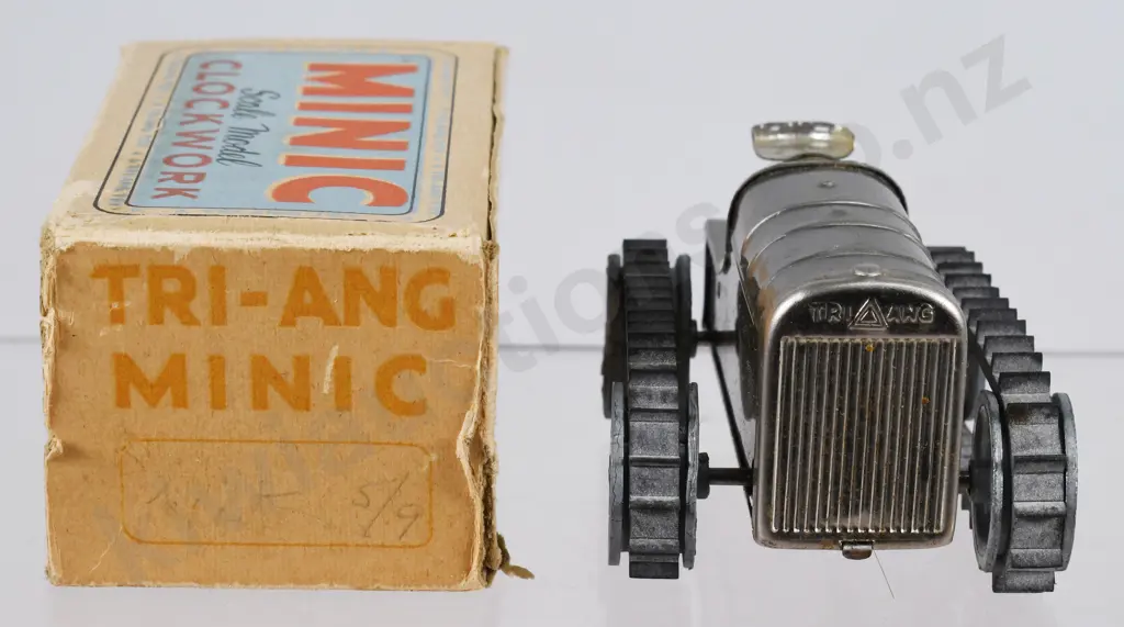 TRIANG MINIC CLOCKWORK CRAWLER TRACTOR Image 1++