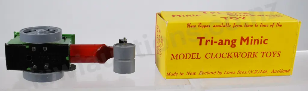 TRIANG MINIC CLOCKWORK STEAM ROLLER Image 1++