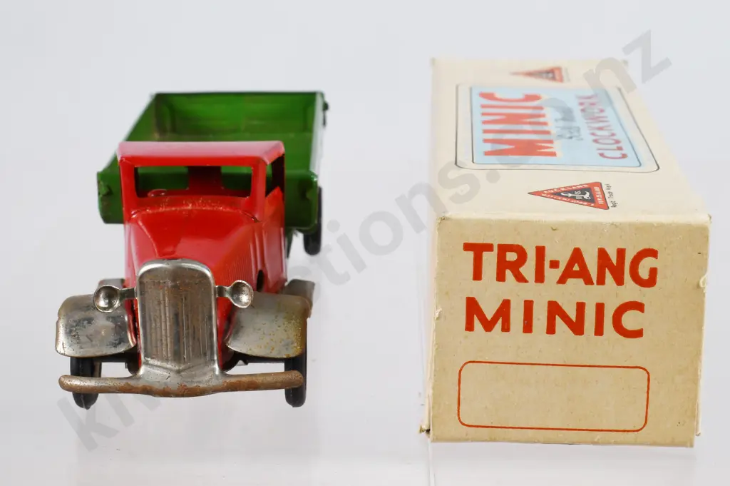 TRIANG MINIC CLOCKWORK DELIVERY LORRY Image 1++