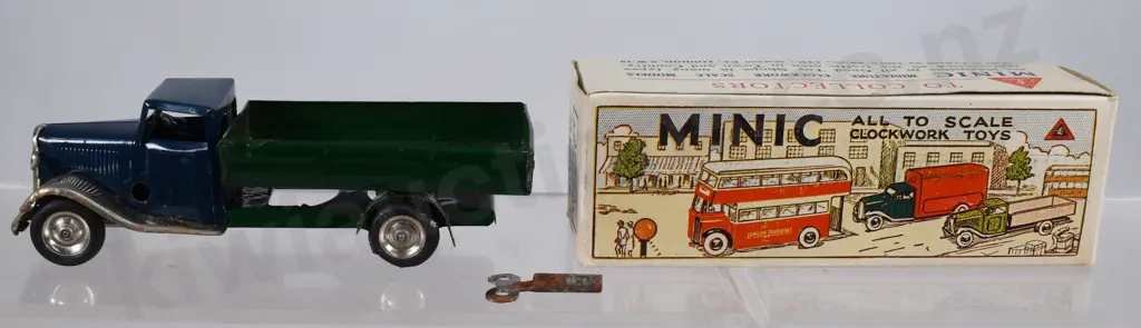 TRIANG MINIC CLOCKWORK DELIVERY LORRY Image 1++