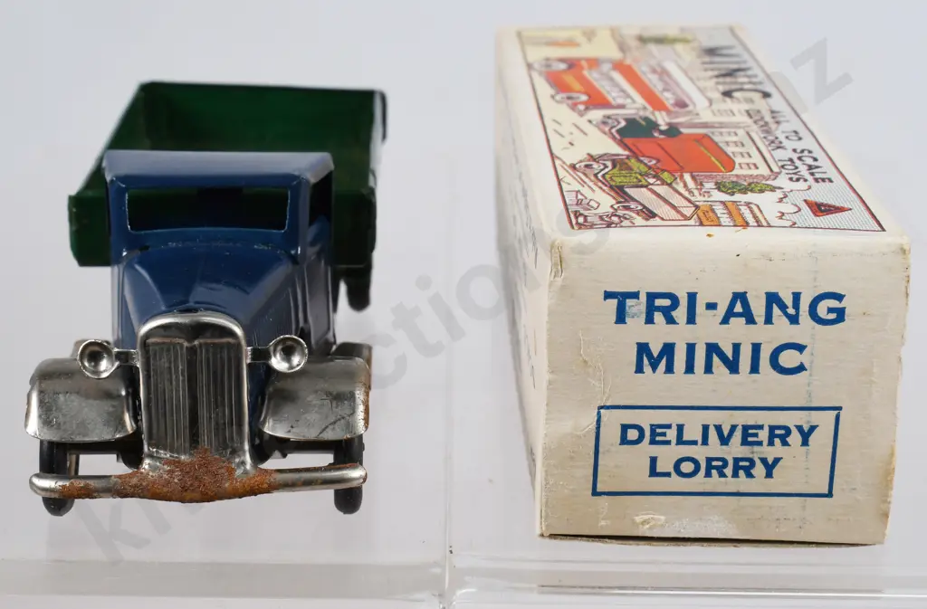 TRIANG MINIC CLOCKWORK DELIVERY LORRY Image 1++