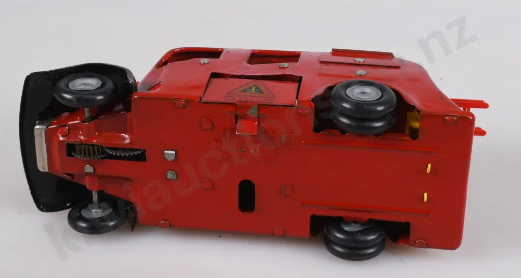 TRIANG MINIC CLOCKWORK FIRE ENGINE Image 1++