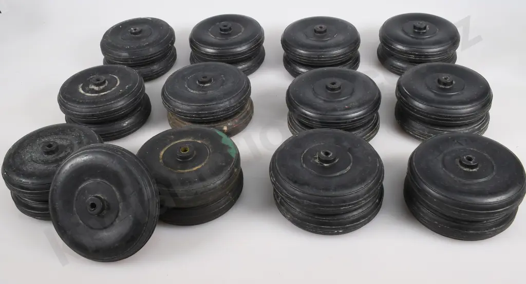 RUBBER TRACTOR WHEELS Image 1++