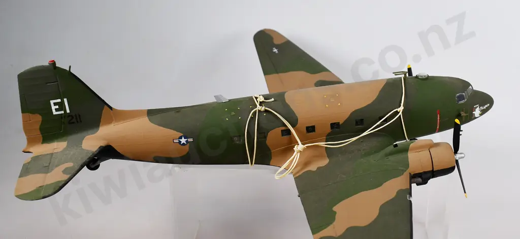 DOUGLAS AC-47 GUNSHIP MODEL Image 1++